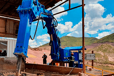 MCQUAID Articulated Booms and Mechanical Grapples